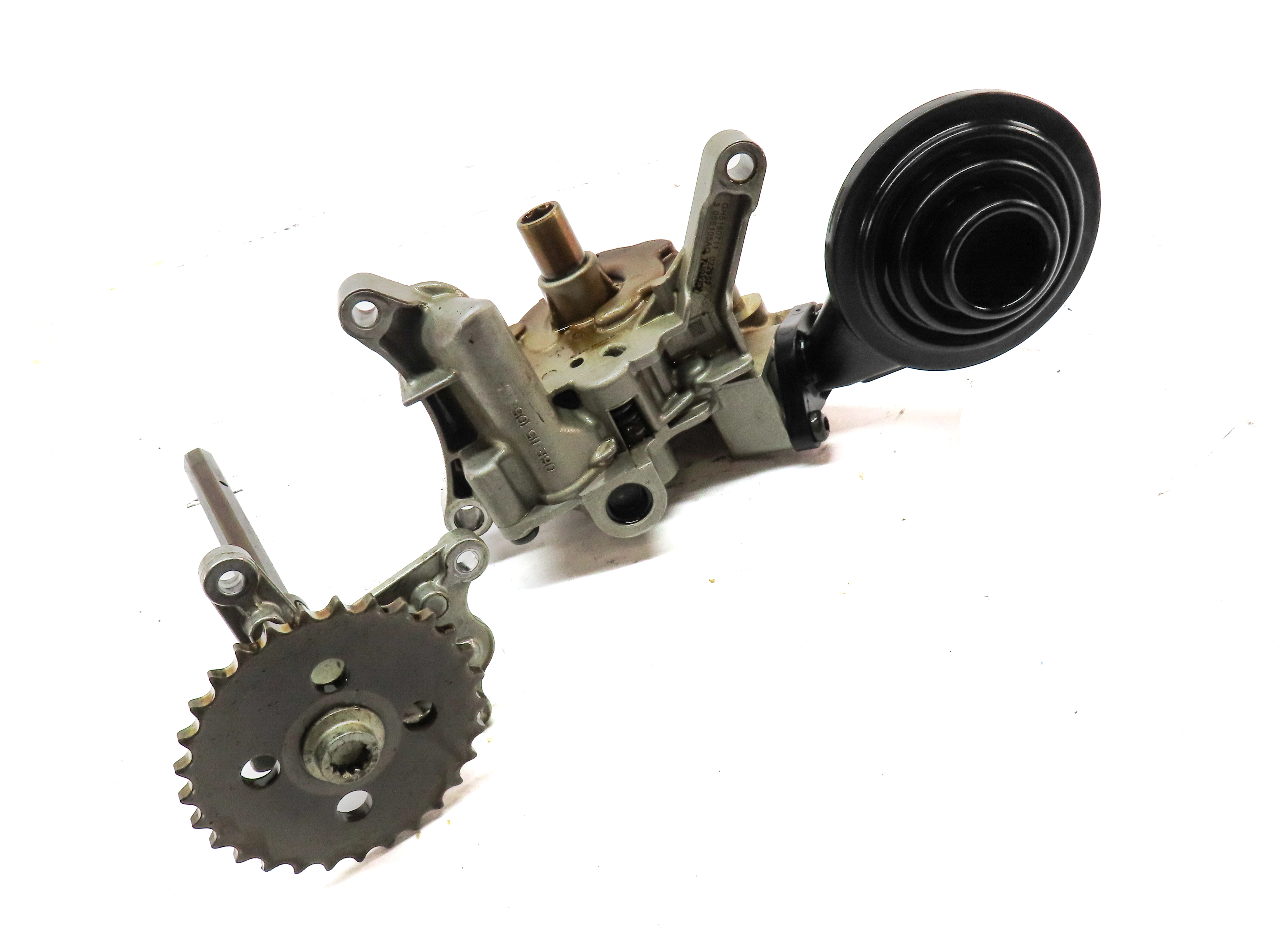 2012 AUDI A6 (C7) 3.0L SUPER (CGXB) ENGINE MOTOR OIL FLUID PUMP w/PICK UP TUBE — exact item pictured